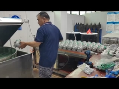 プロの機械機器 自動車エアコン コンプレッサーの漏れ試験