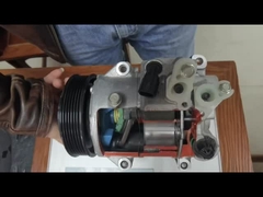 コンプレッサーの動作原理と内部構造の表示